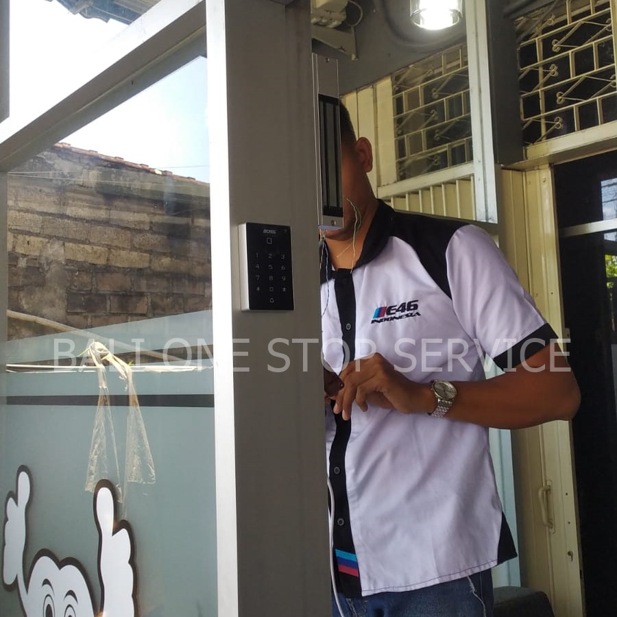 Access door lock untuk Pintu Kantor di Bali